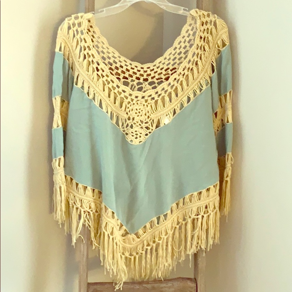 Umgee Crotchet blue long sleeve top
